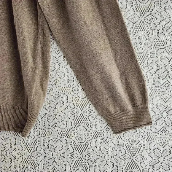 Jos.A Banks Wool Cashmere Blend V Neck Pull over Men's Sweater *Italy * XL - Picture 4 of 8